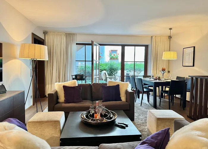 Kitz Deluxe 1 & 2 Im Zentrum Mit Eigenem & Parken By Belle-stay Appartement Kitzbühel