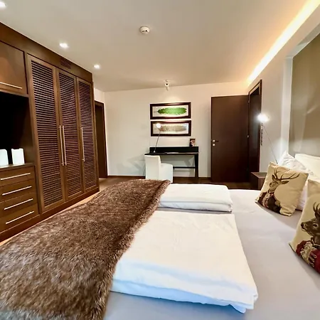 Kitz Deluxe 1 & 2 Im Zentrum Mit Eigenem & Parken By Belle-stay Appartement Kitzbühel